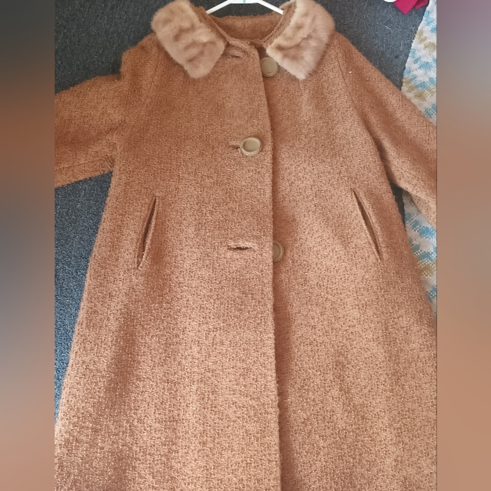 Vintage Union Made Faux fur with mink collar